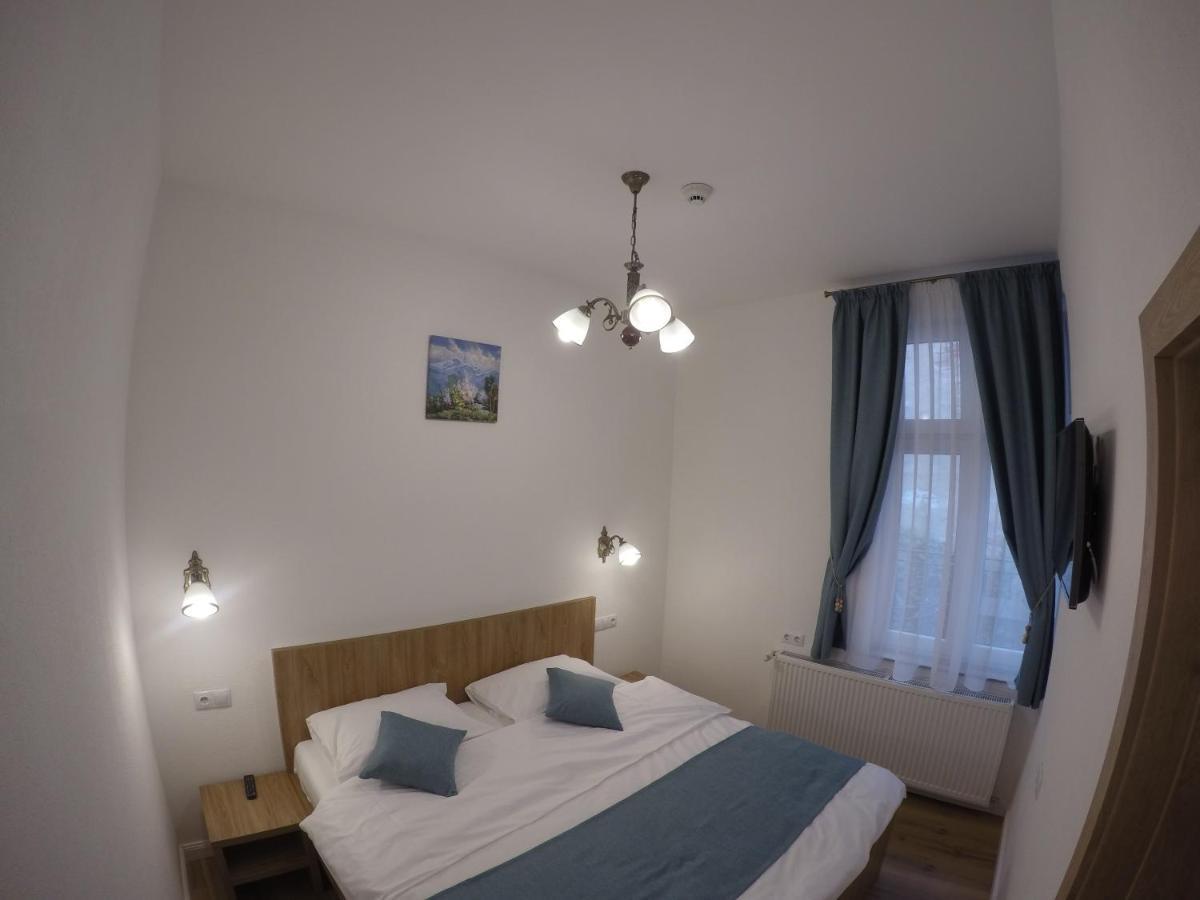 Hotel Casa Bacila Sibiu Esterno foto