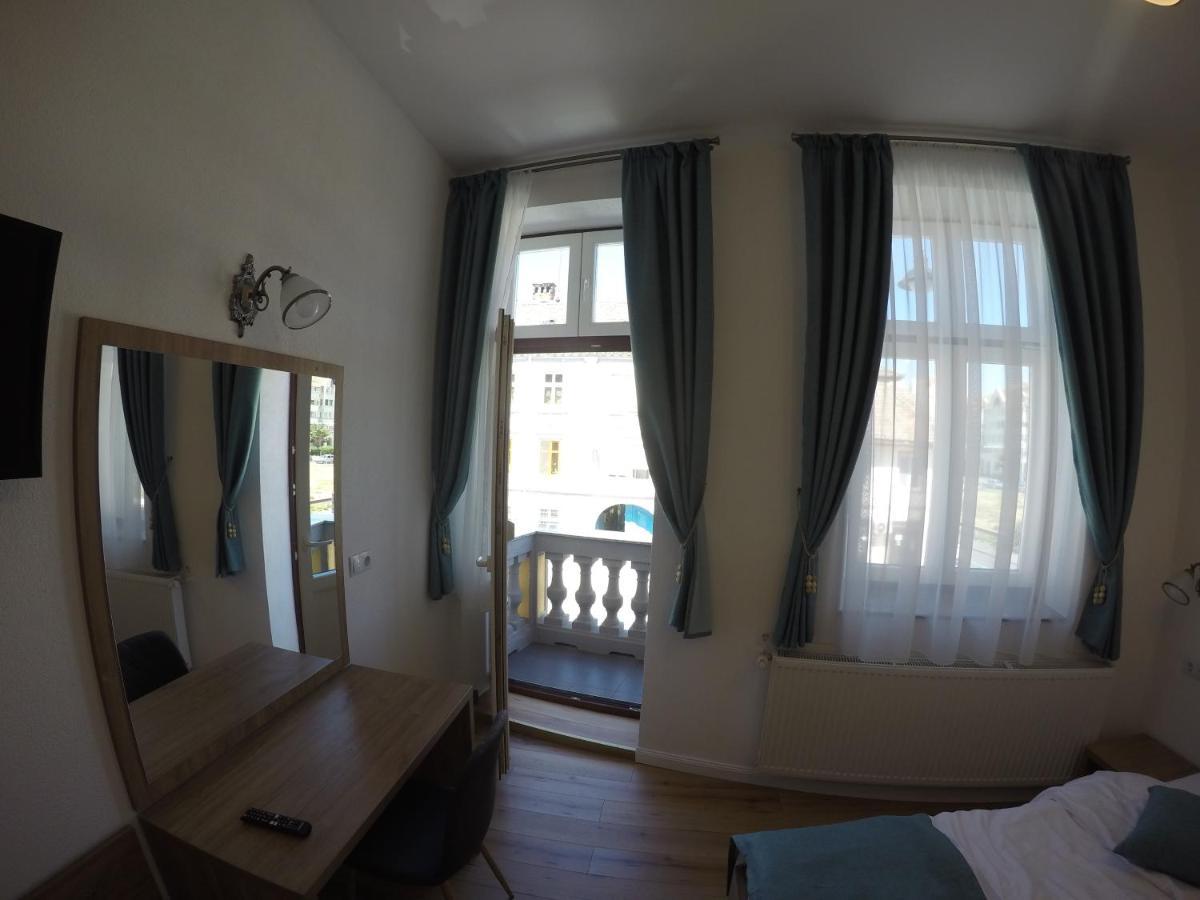Hotel Casa Bacila Sibiu Esterno foto