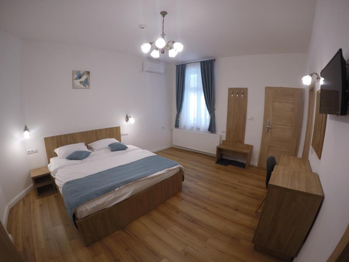 Hotel Casa Bacila Sibiu Esterno foto