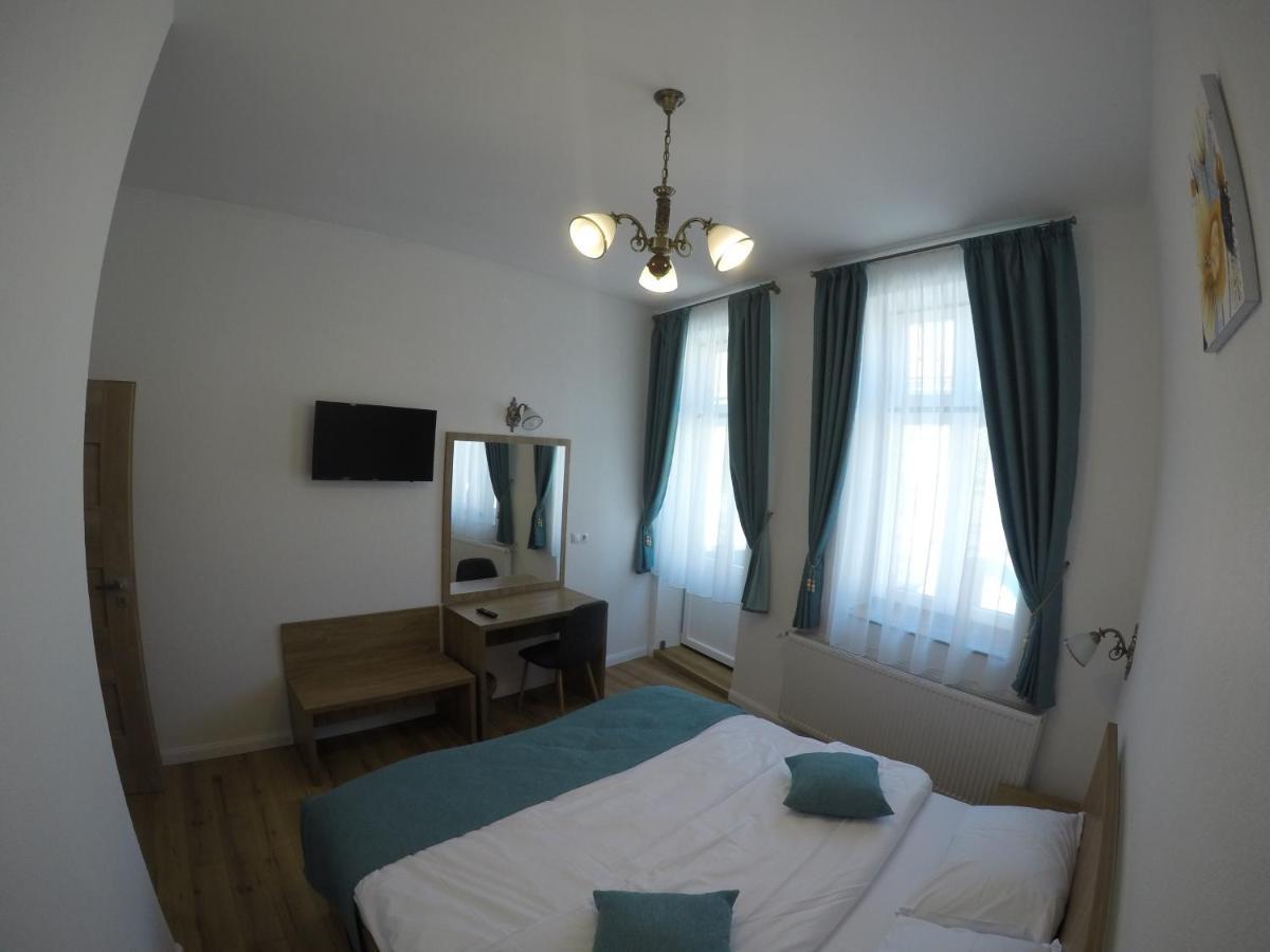 Hotel Casa Bacila Sibiu Esterno foto