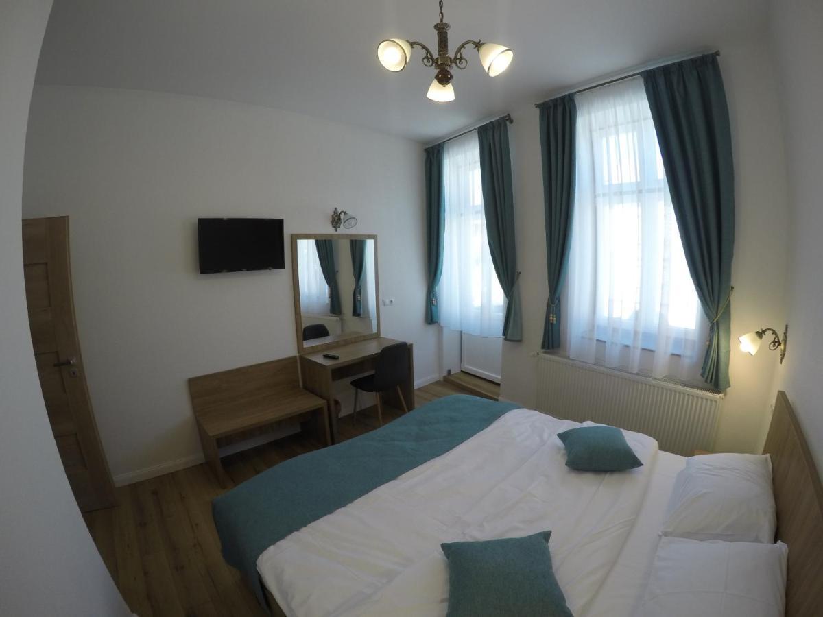 Hotel Casa Bacila Sibiu Esterno foto