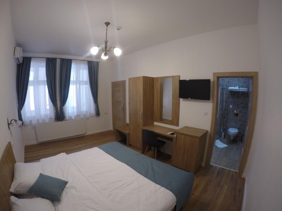 Hotel Casa Bacila Sibiu Esterno foto